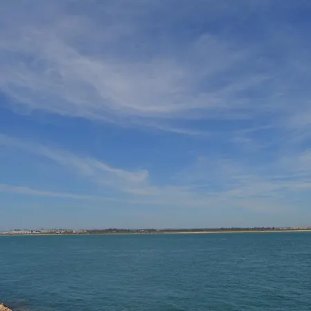 T2 Ashram - 100 Meters Beach Appartement *
